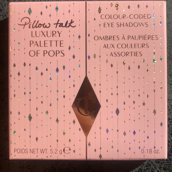 Charlotte Tilbury PILLOW TALK LUXURY PALETTE
LUXURY PALETTE OF POPS - Picture 9 of 10